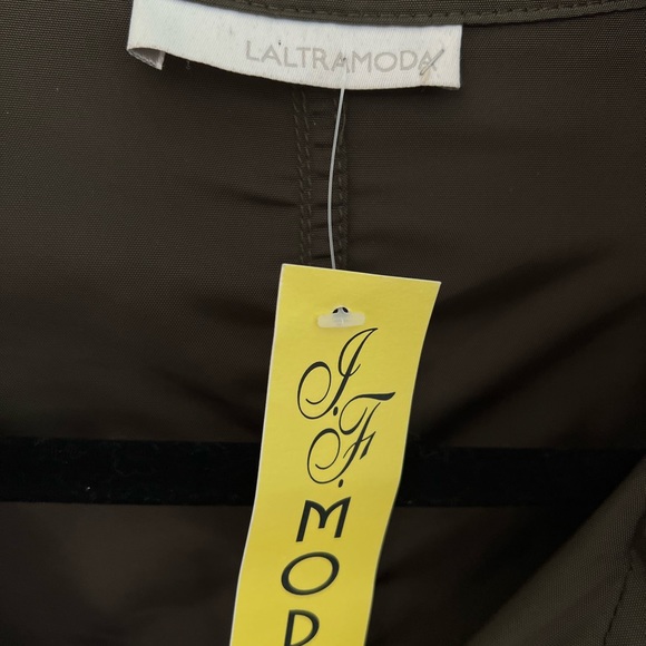 ❌NWT❌ Nylon jacket by Moda - Picture 6 of 8